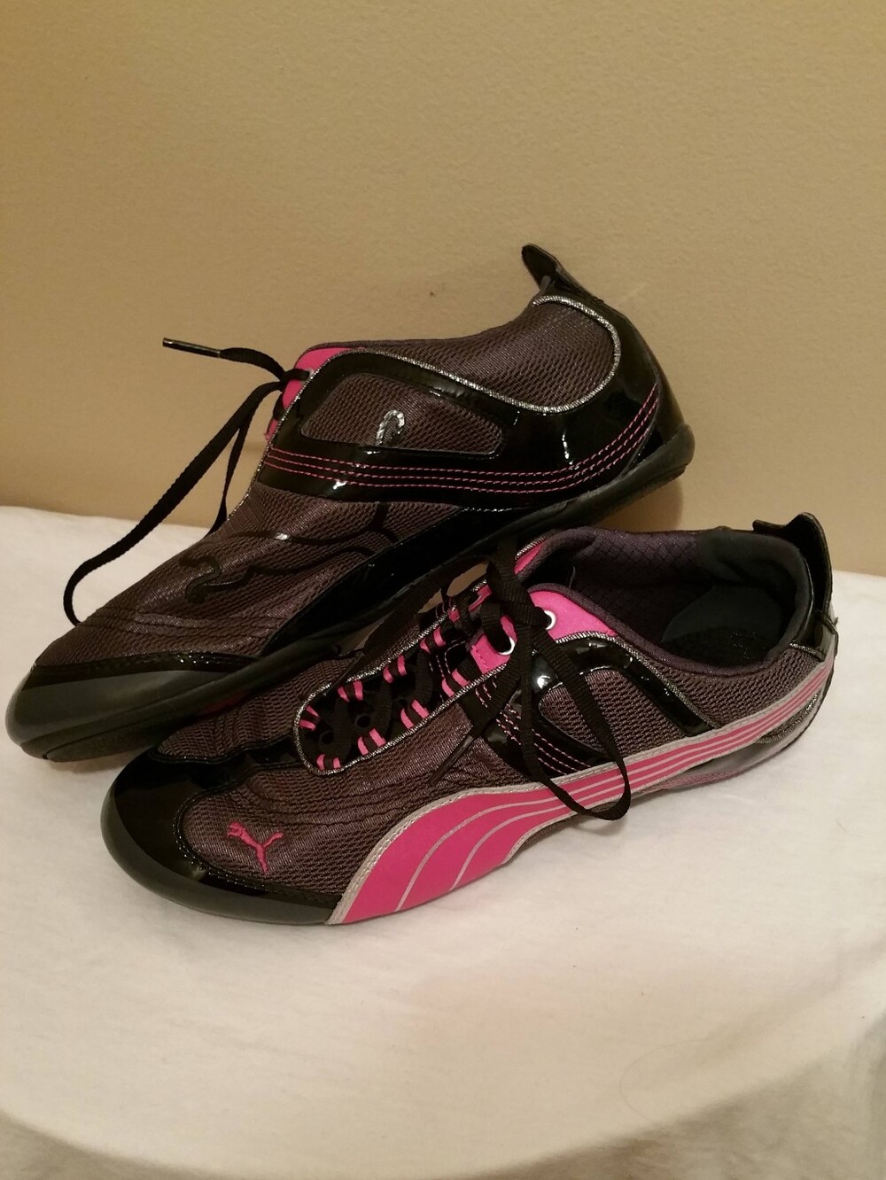 Puma Sneakers - Women's 9.5